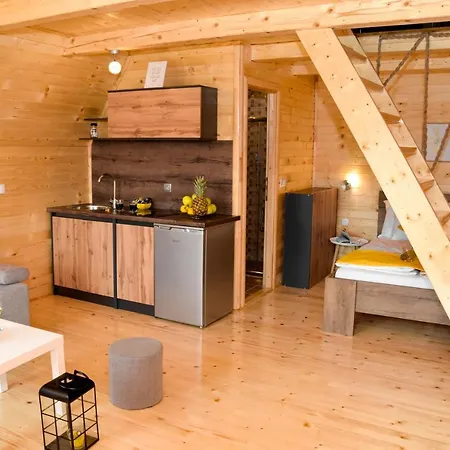Lana Apartment *